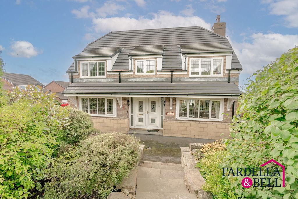 Property photo 1 of 21