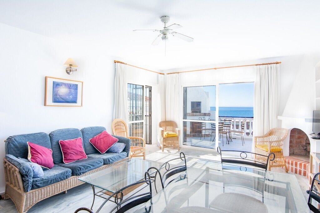 Property photo 2 of 10 Mian House Lounge And Terrace