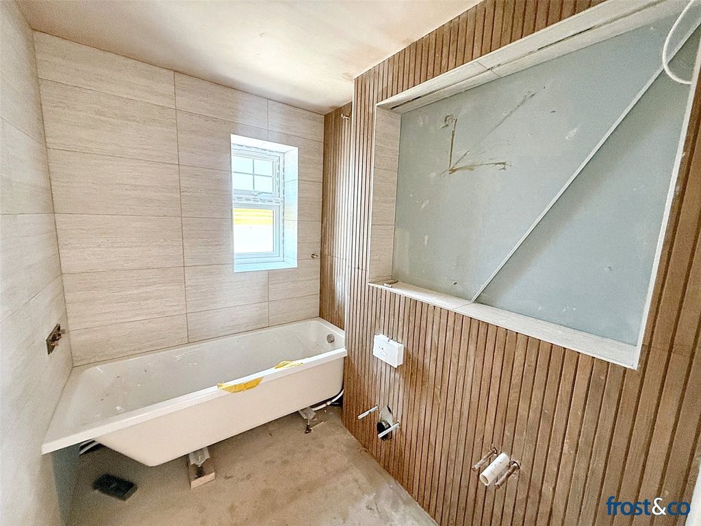 Property photo 3 of 12 Bathroom