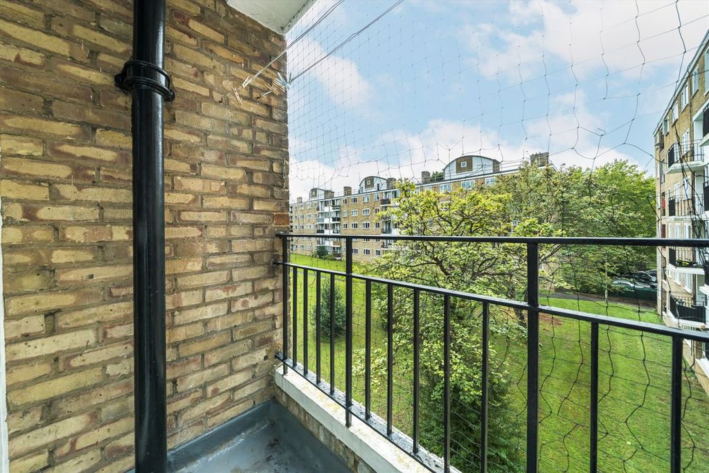 Property photo 2 of 7
