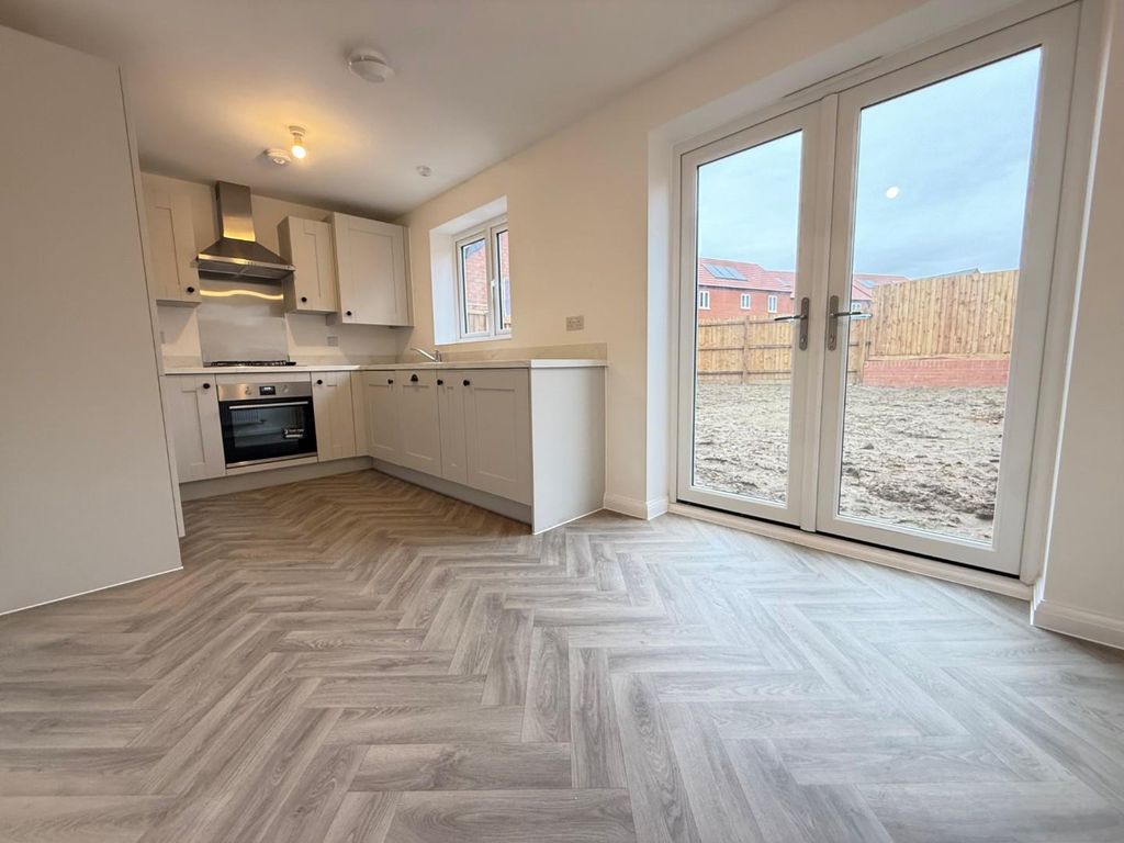 Property photo 3 of 9 2.Jpg