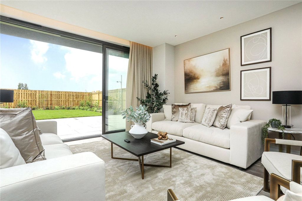 Property photo 3 of 24 Show Home Living