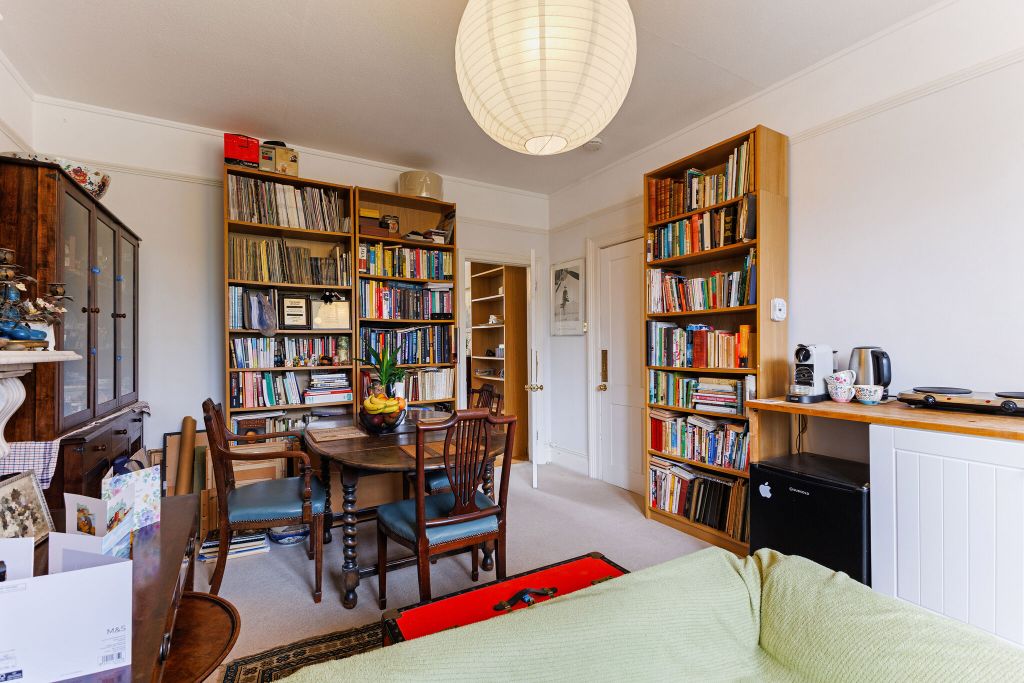 Property photo 3 of 21