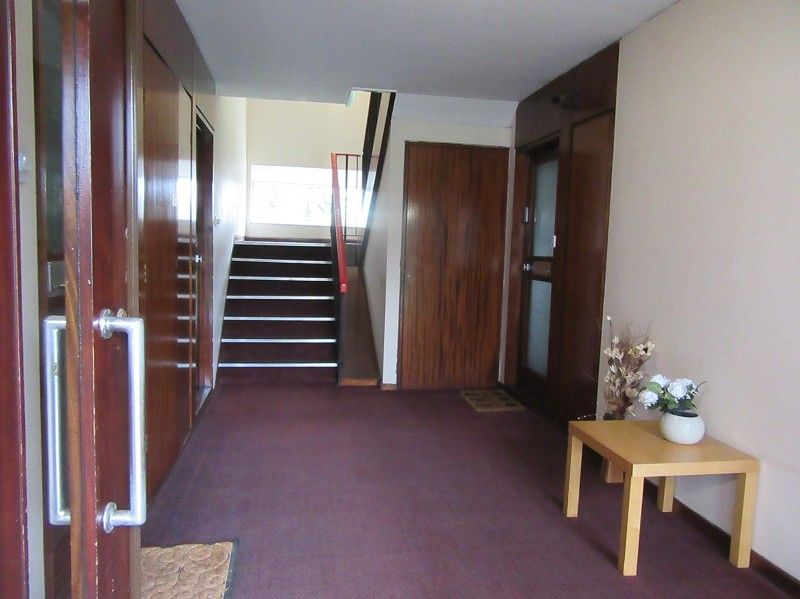 Property photo 2 of 12 Lobby