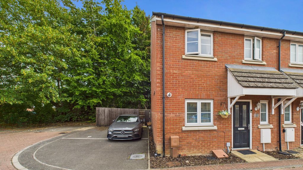 Property photo 1 of 11
