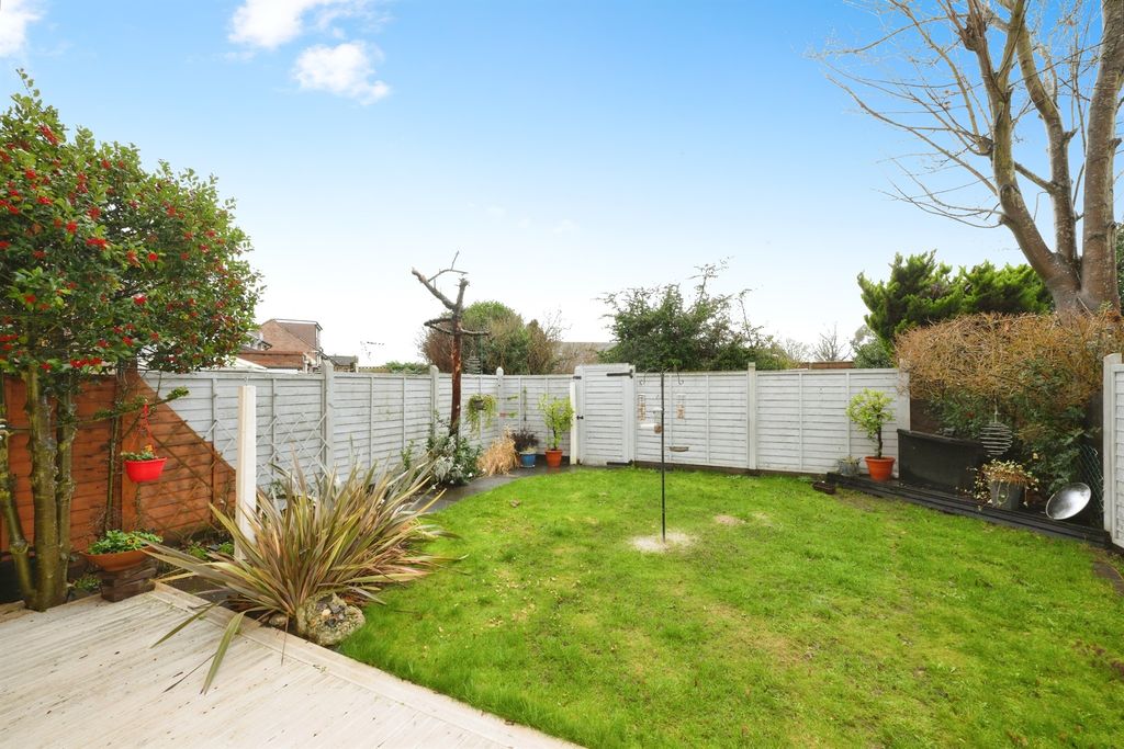 Property photo 3 of 16