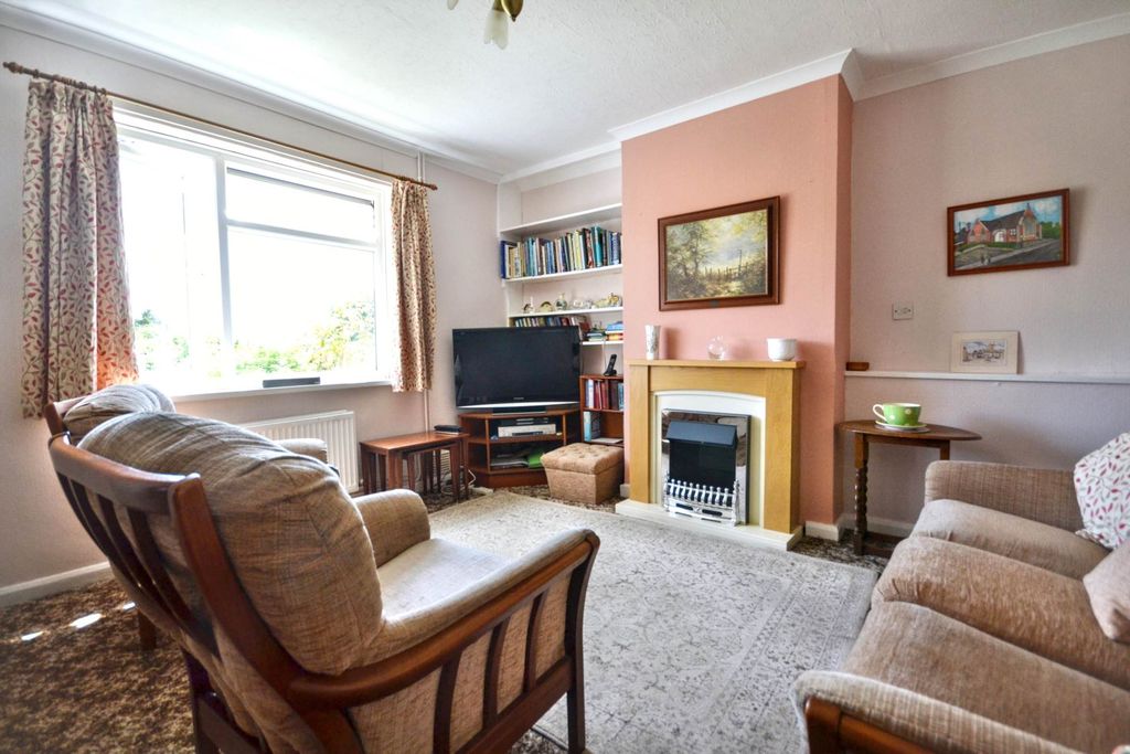 Property photo 3 of 13