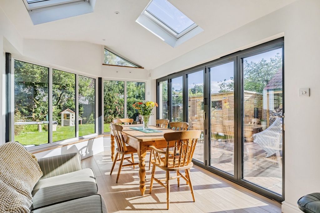 Property photo 3 of 23 Pbox-Img.Jpg