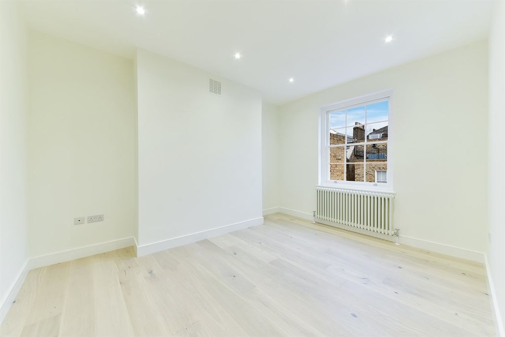 Property photo 3 of 9