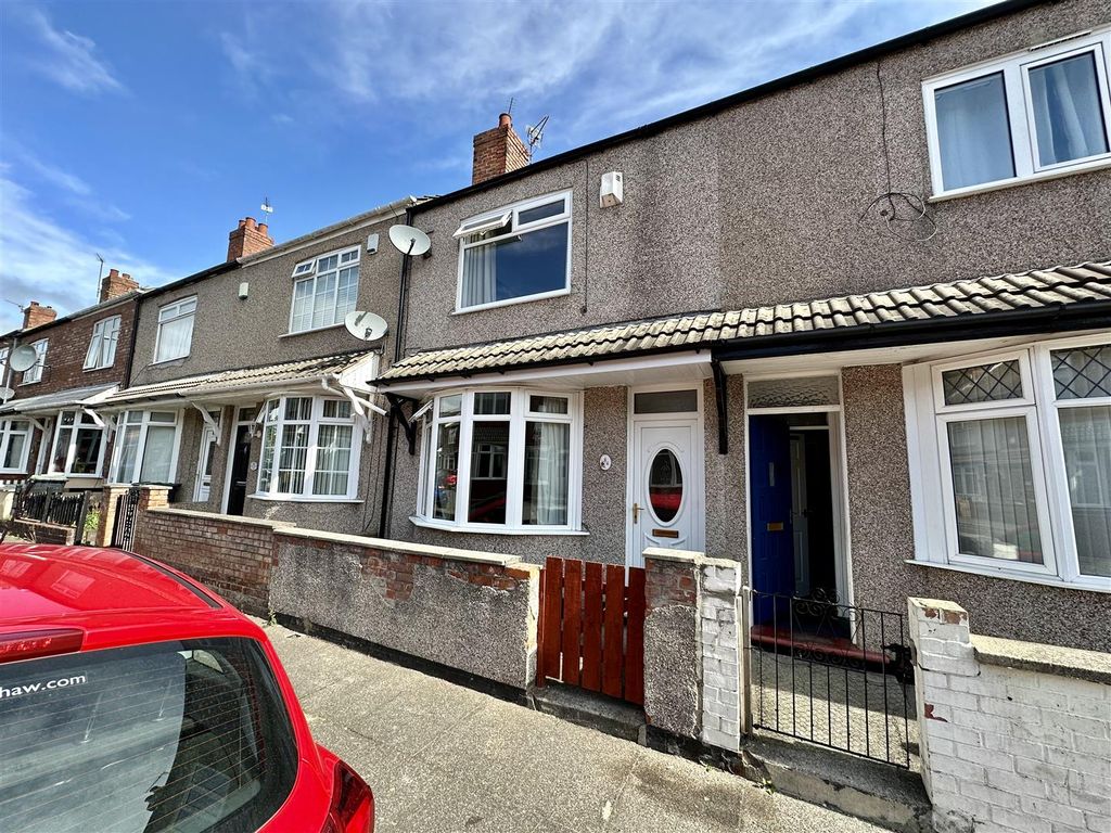 Property photo 1 of 9 Externally