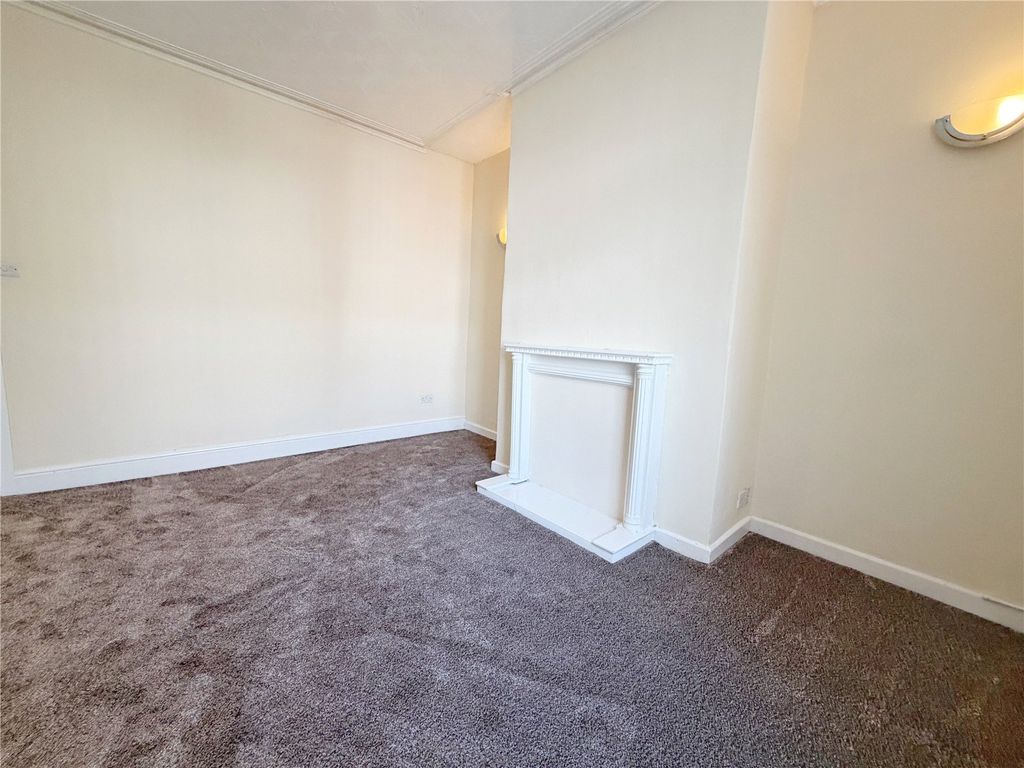 Property photo 3 of 12 Picture No. 04