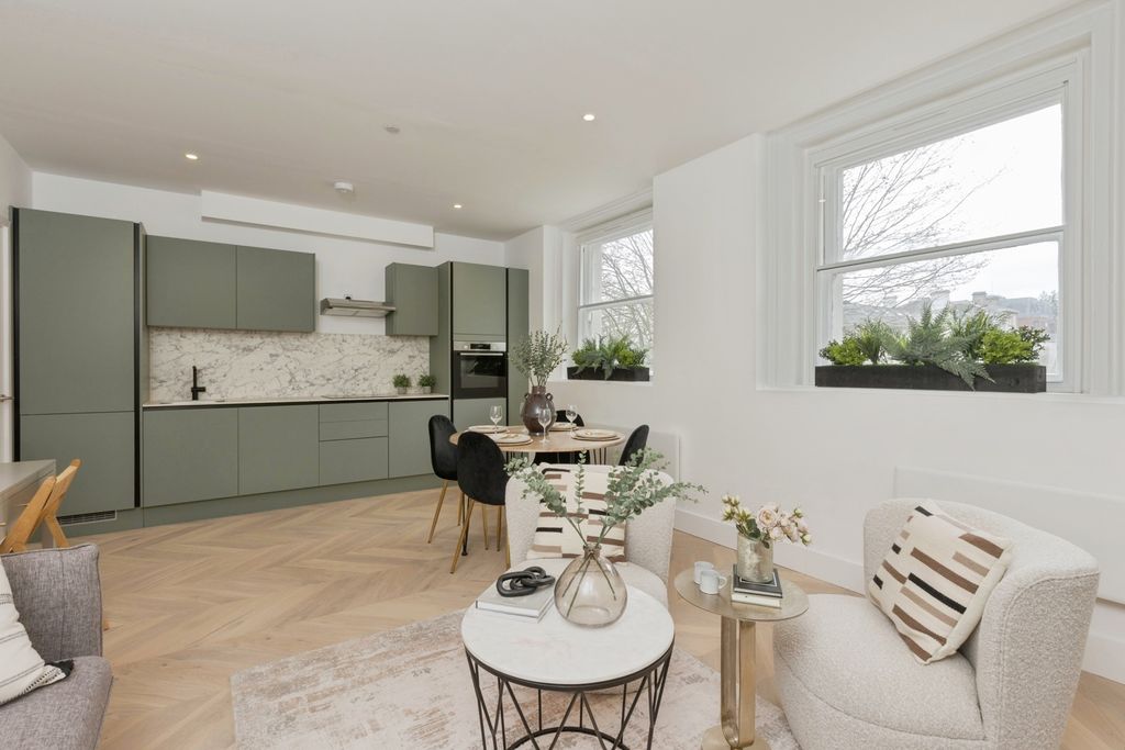 Property photo 1 of 11 Kitchen Living Diner