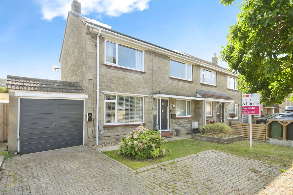 Property photo 1 of 17