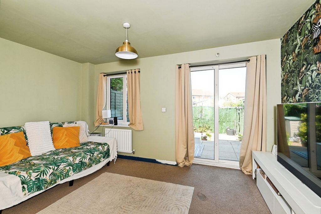 Property photo 2 of 11 Pbox-Img.Jpg