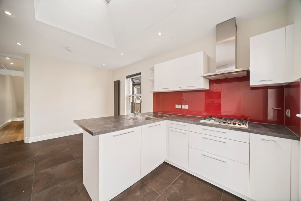 Property photo 2 of 13 Kitchen