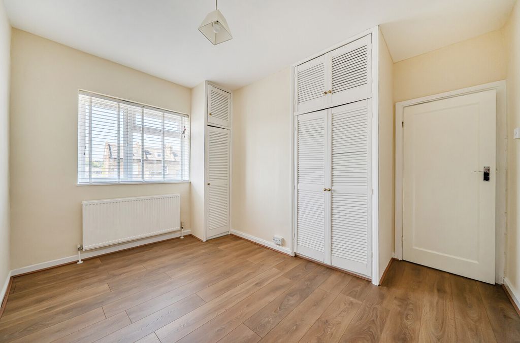 Property photo 3 of 6 1494867-3-6A58B40...