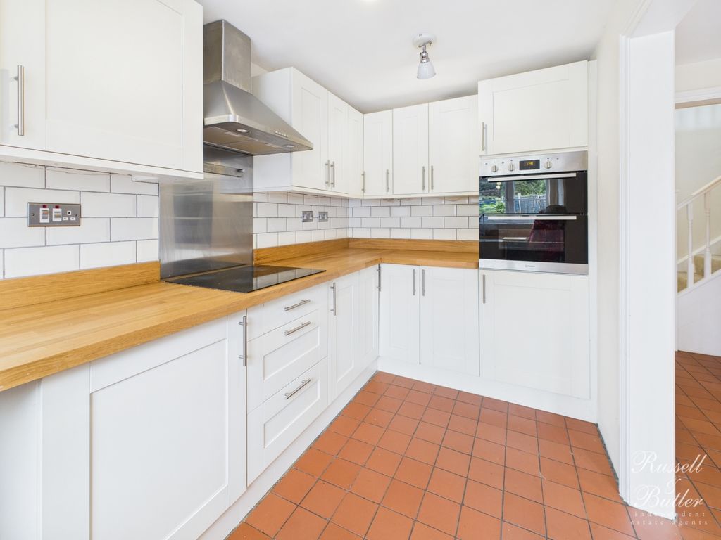 Property photo 3 of 17 Cam01995G0-Pr0364-Still007