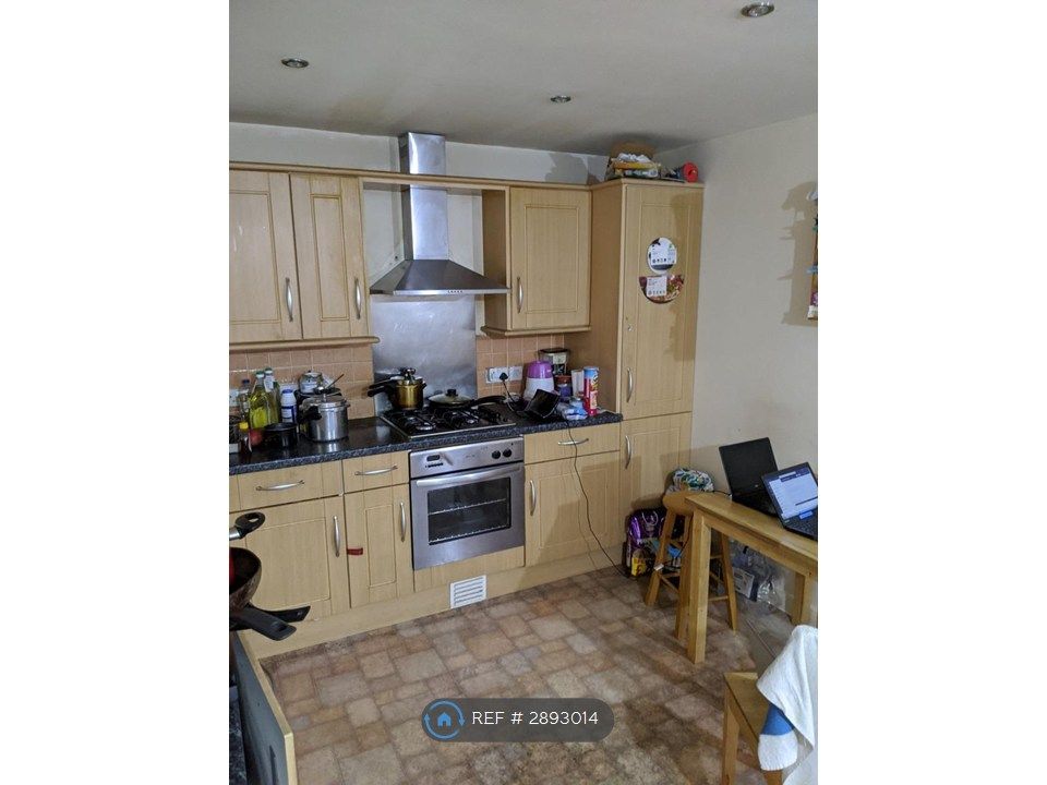 Property photo 2 of 5