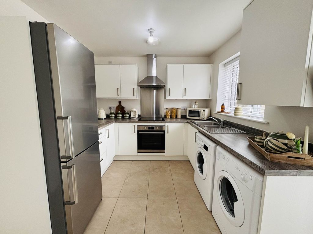 Property photo 3 of 22