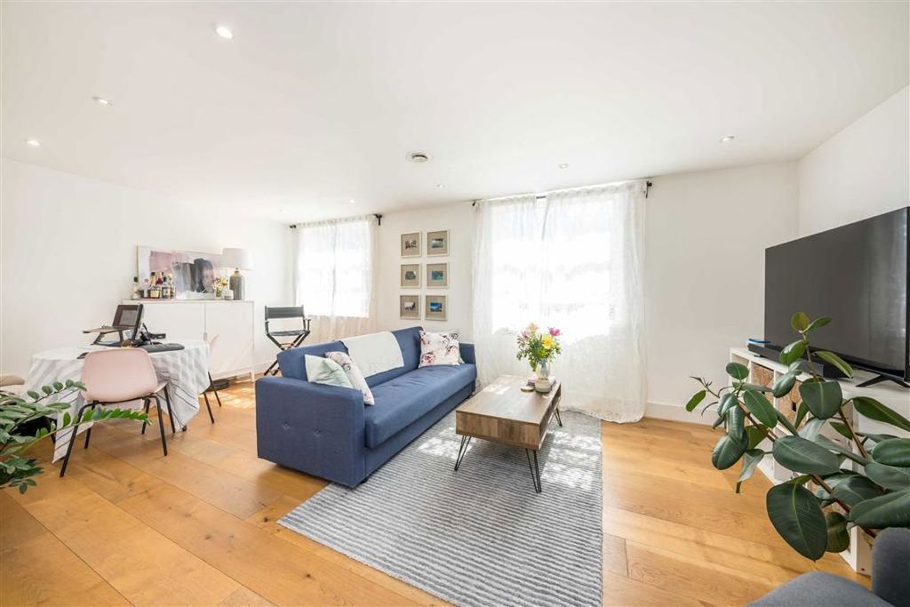 Property photo 1 of 5