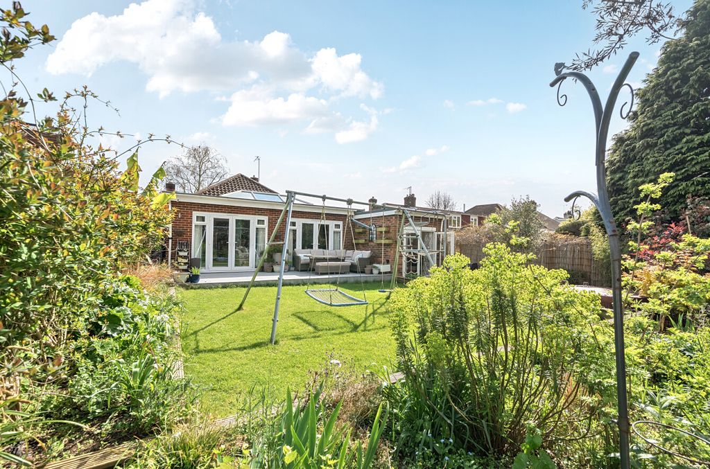 Property photo 3 of 14 1438915-19-69d784...