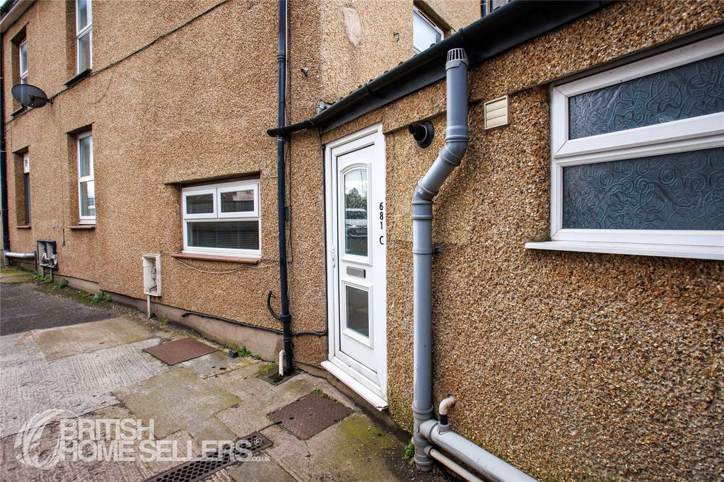 Property photo 3 of 20 Picture No. 12