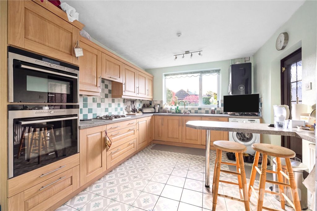 Property photo 3 of 24 Picture No. 28