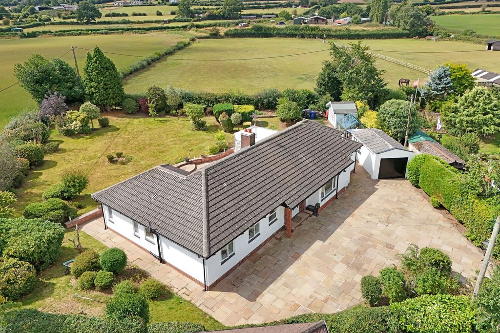 Property photo 1 of 28