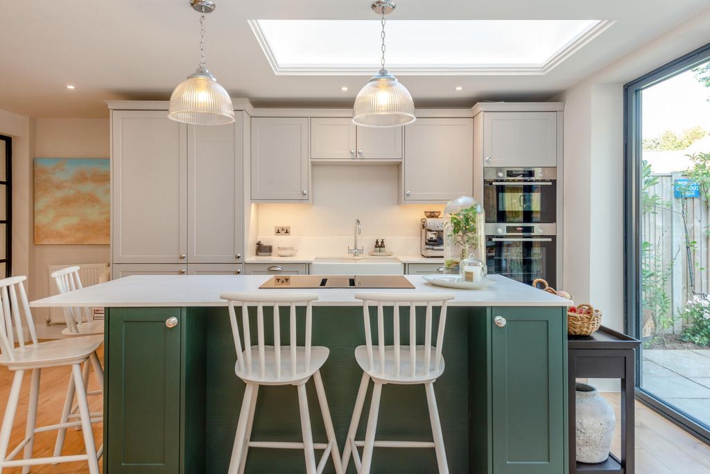 Property photo 3 of 26 Kitchen