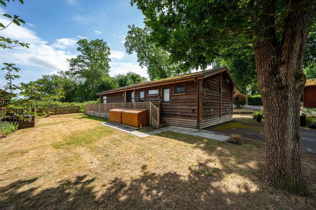 Property photo 1 of 26