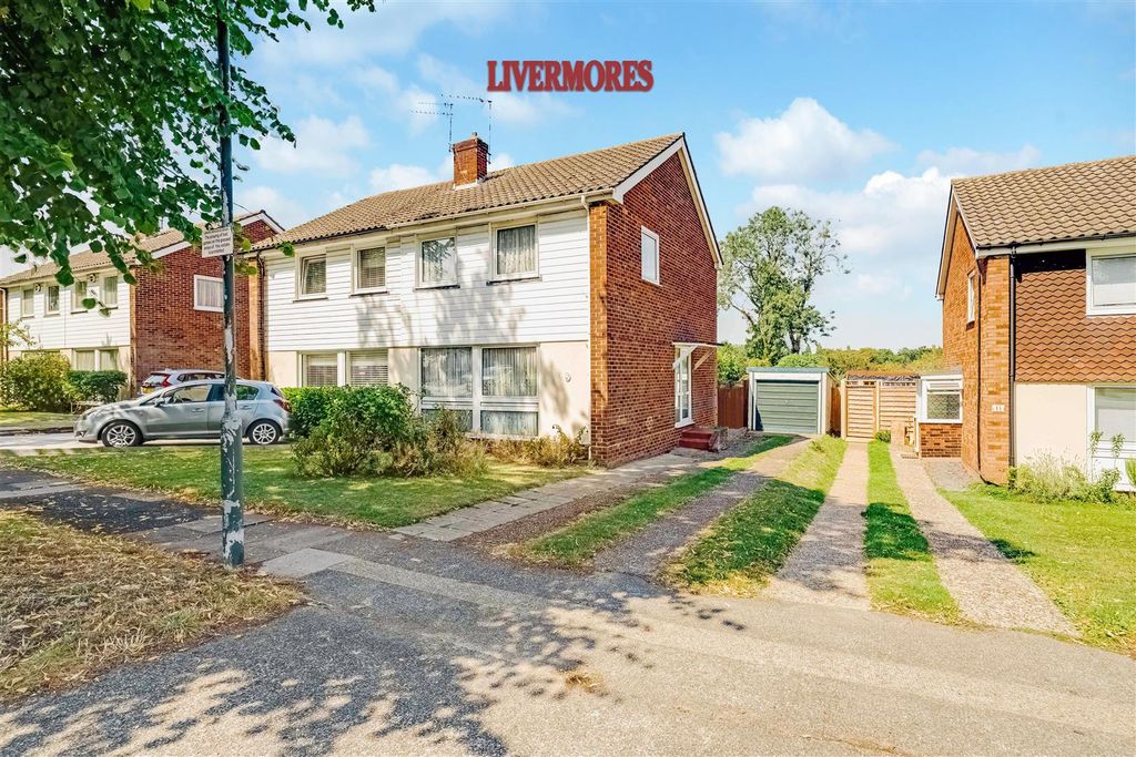 Property photo 1 of 15 External