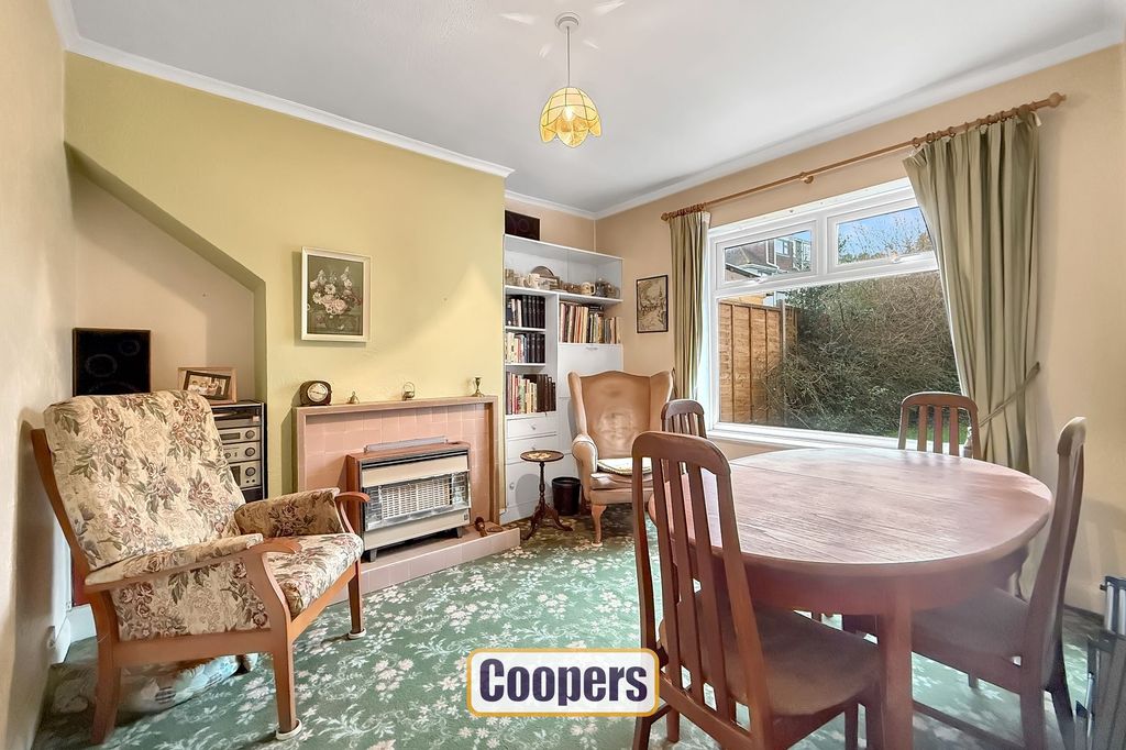 Property photo 3 of 9 Dining Room