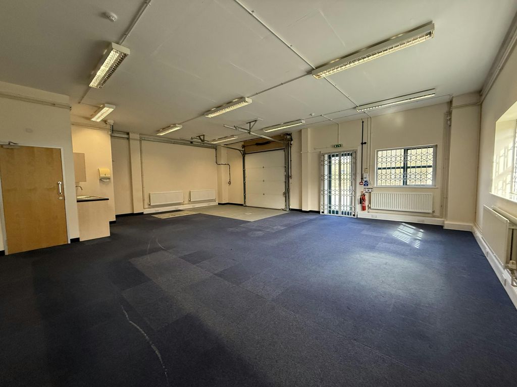 Property photo 2 of 12 Img_0583.Jpg