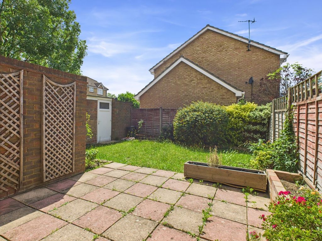 Property photo 3 of 11 Garden