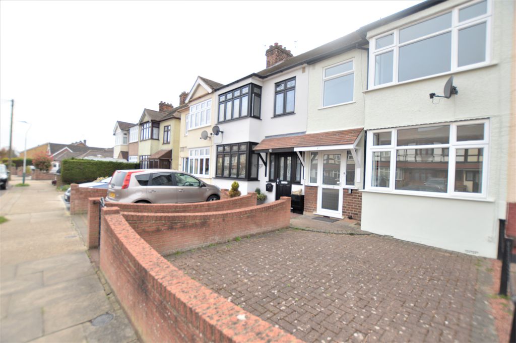 Property photo 3 of 18