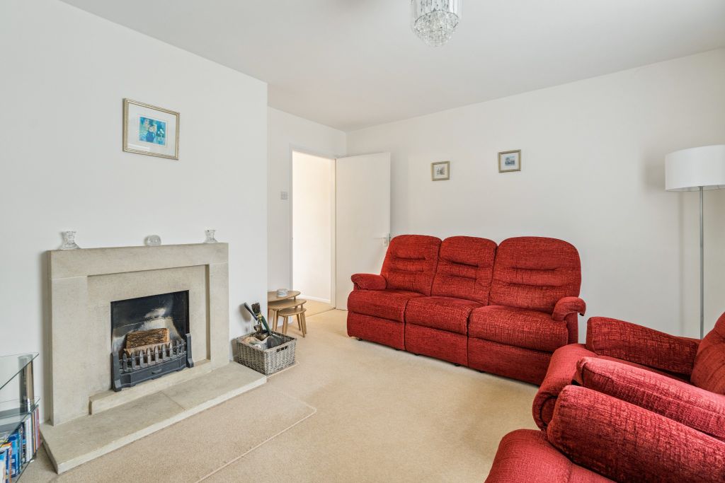 Property photo 2 of 11