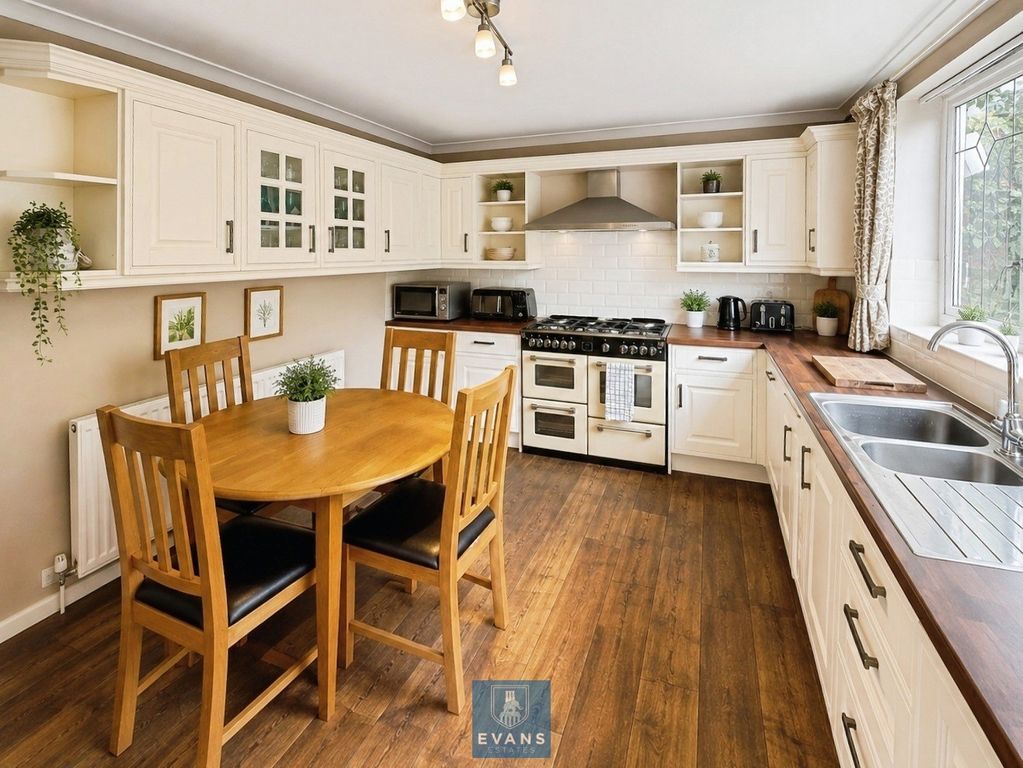 Property photo 3 of 14 Refitted Kitchen Diner