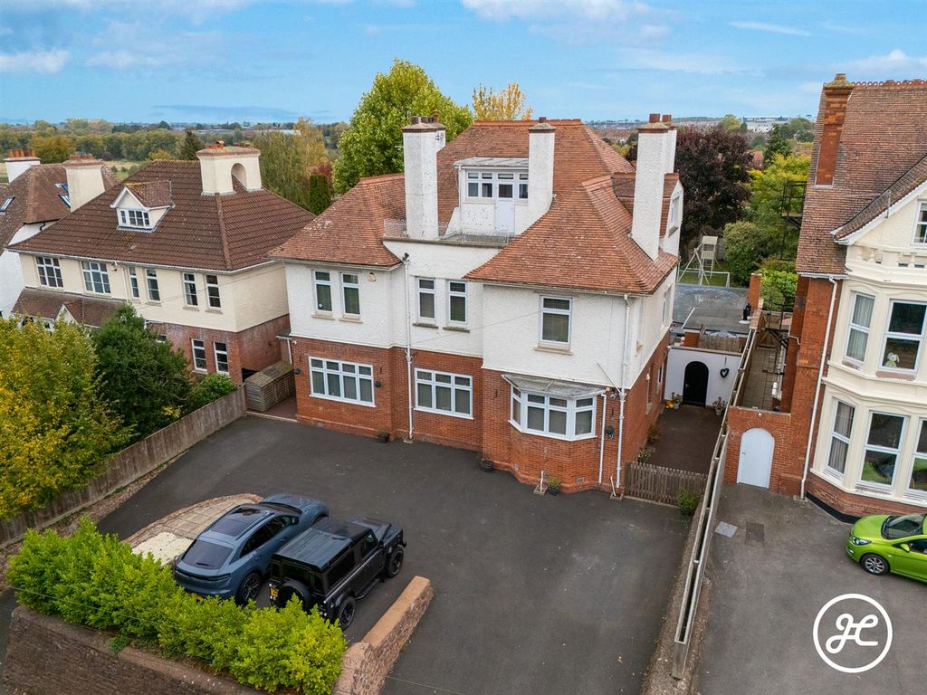 Property photo 1 of 32 Dji_20251010124129_0248_D-Edit-2.Jpg