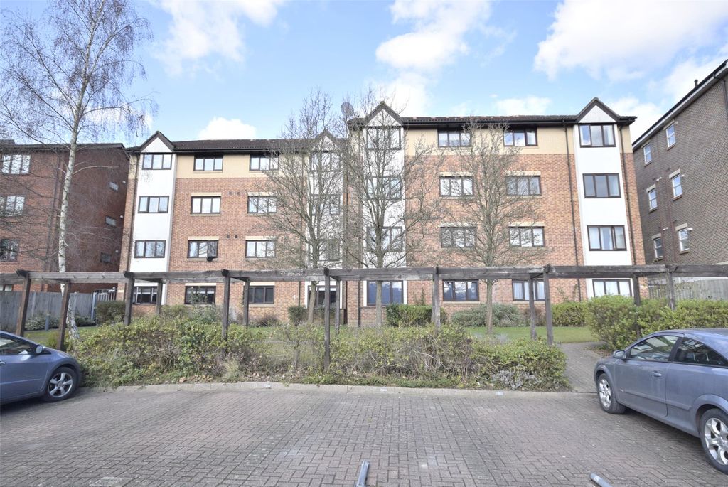 Property photo 1 of 11 External