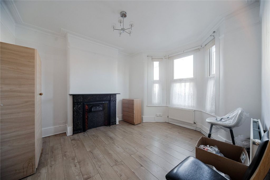 Property photo 2 of 17 Picture No. 02