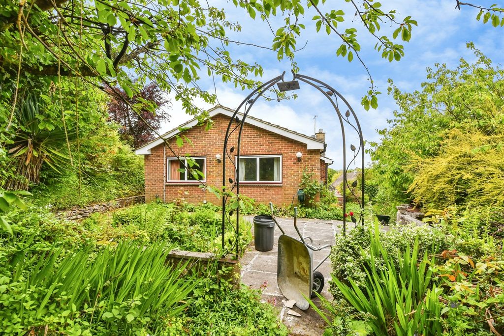 Property photo 2 of 22