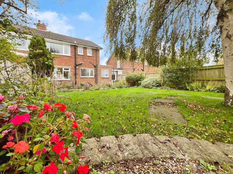 Property photo 2 of 28 Photo 11