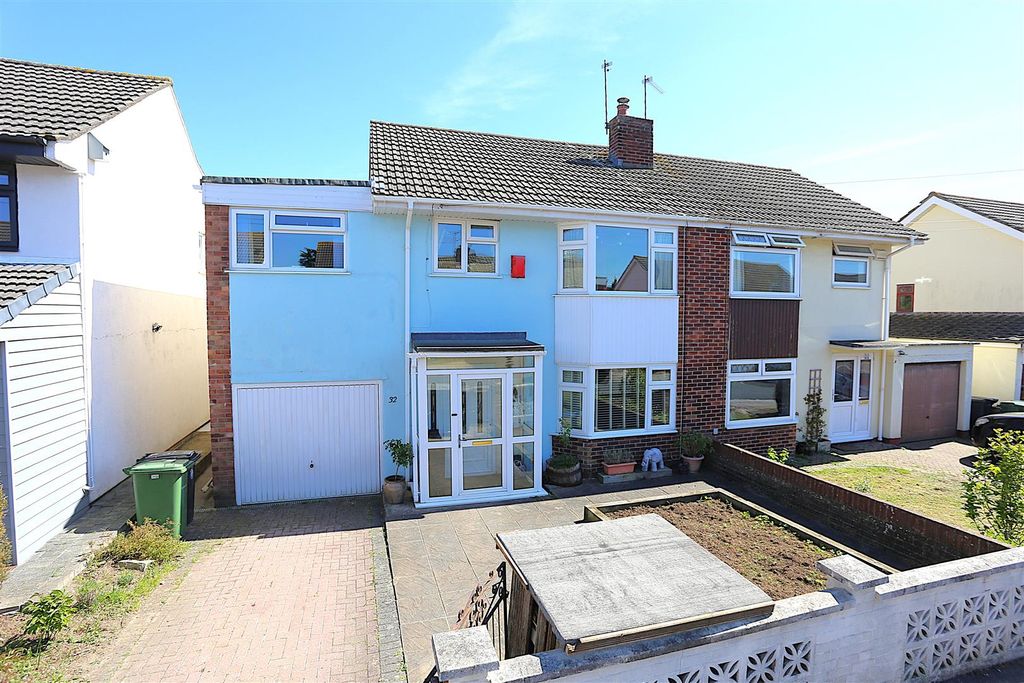 Property photo 1 of 24