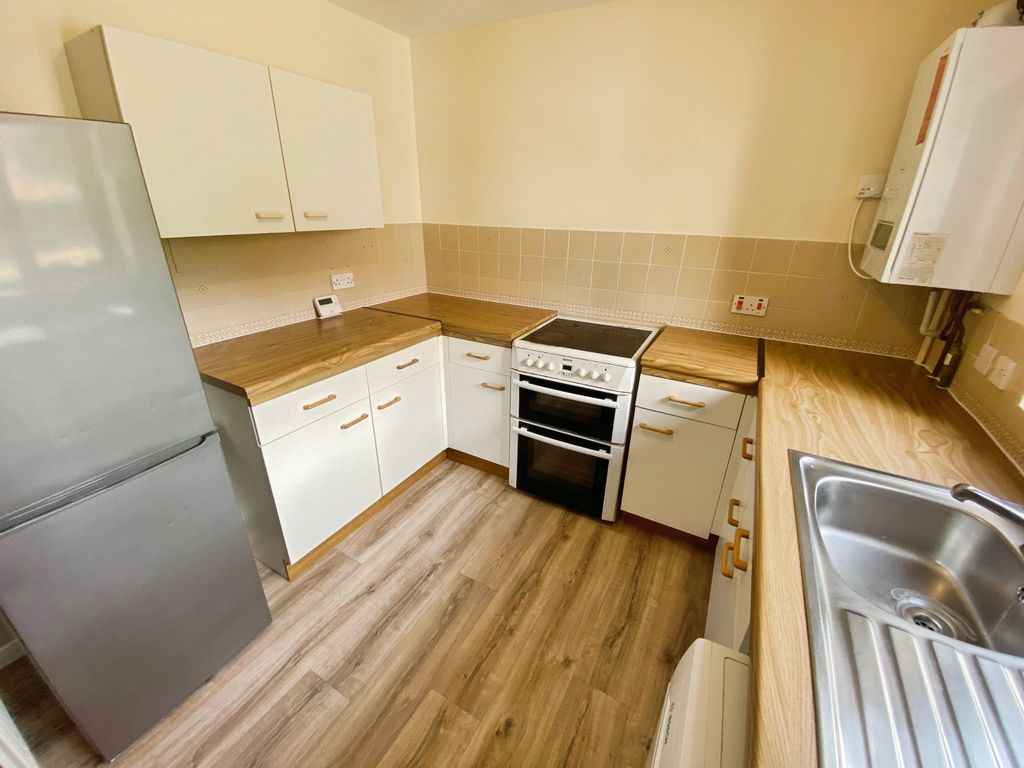 Property photo 2 of 11