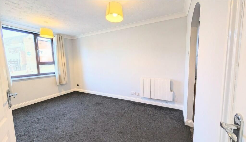 Property photo 3 of 8