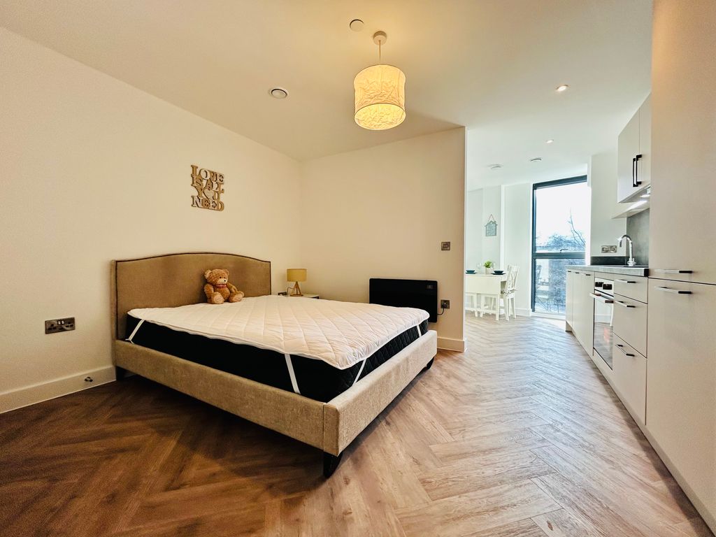 Property photo 2 of 4 Bedroom