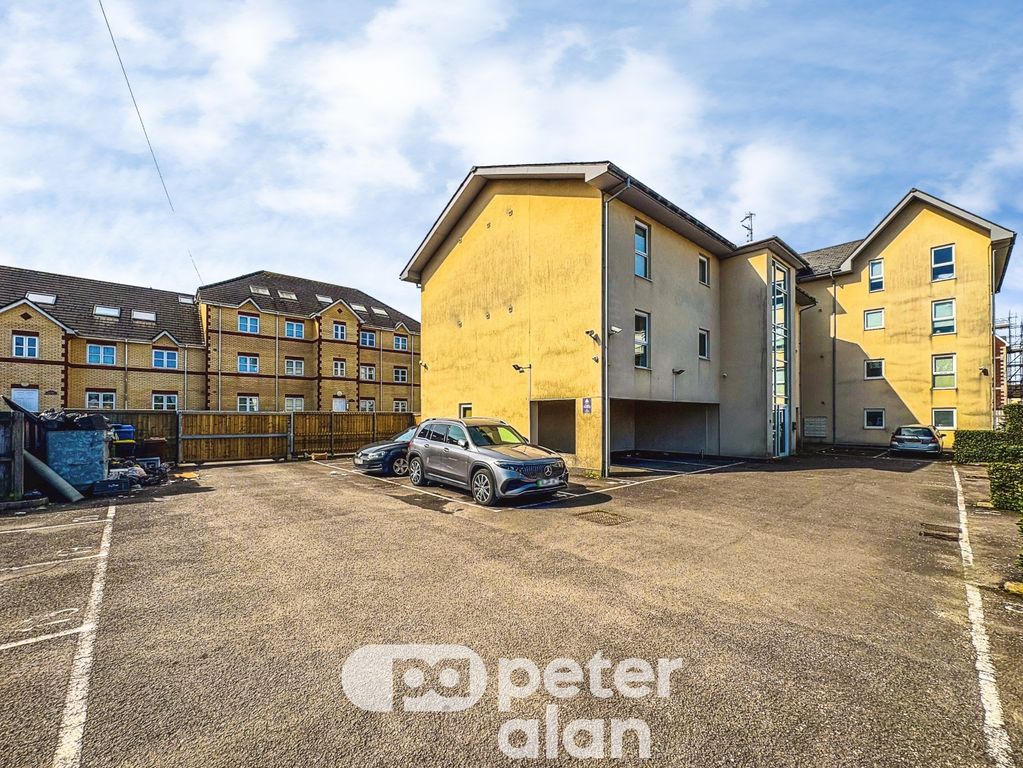 Property photo 2 of 14