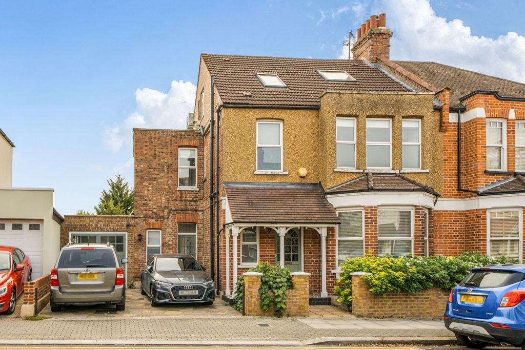 Property photo 1 of 20 1530580 (1)