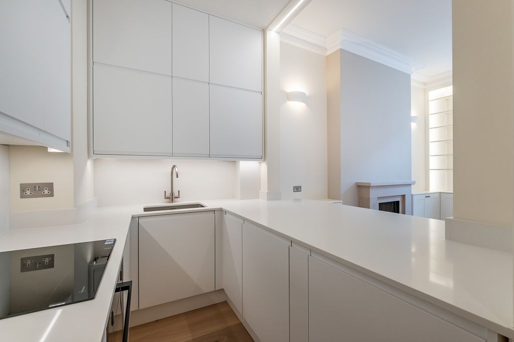 Property photo 2 of 13 2