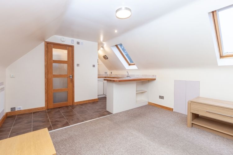 Property photo 3 of 8 271668